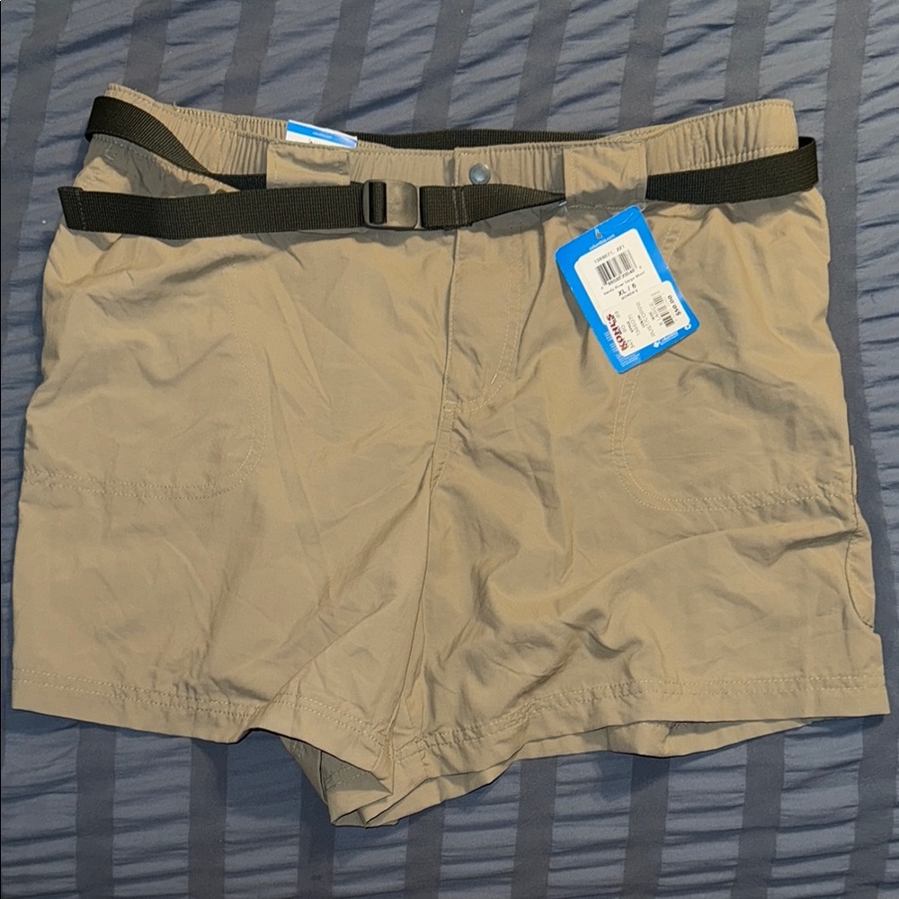 Columbia Women’s XXL Sandy River Cargo Shorts with Belt NEW